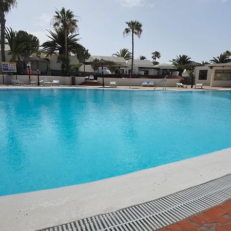 Bungalow Goa Pool View, Playa Roca Residence Sea Front Access - Free Ac - Wifi Costa Teguise Dış mekan fotoğraf